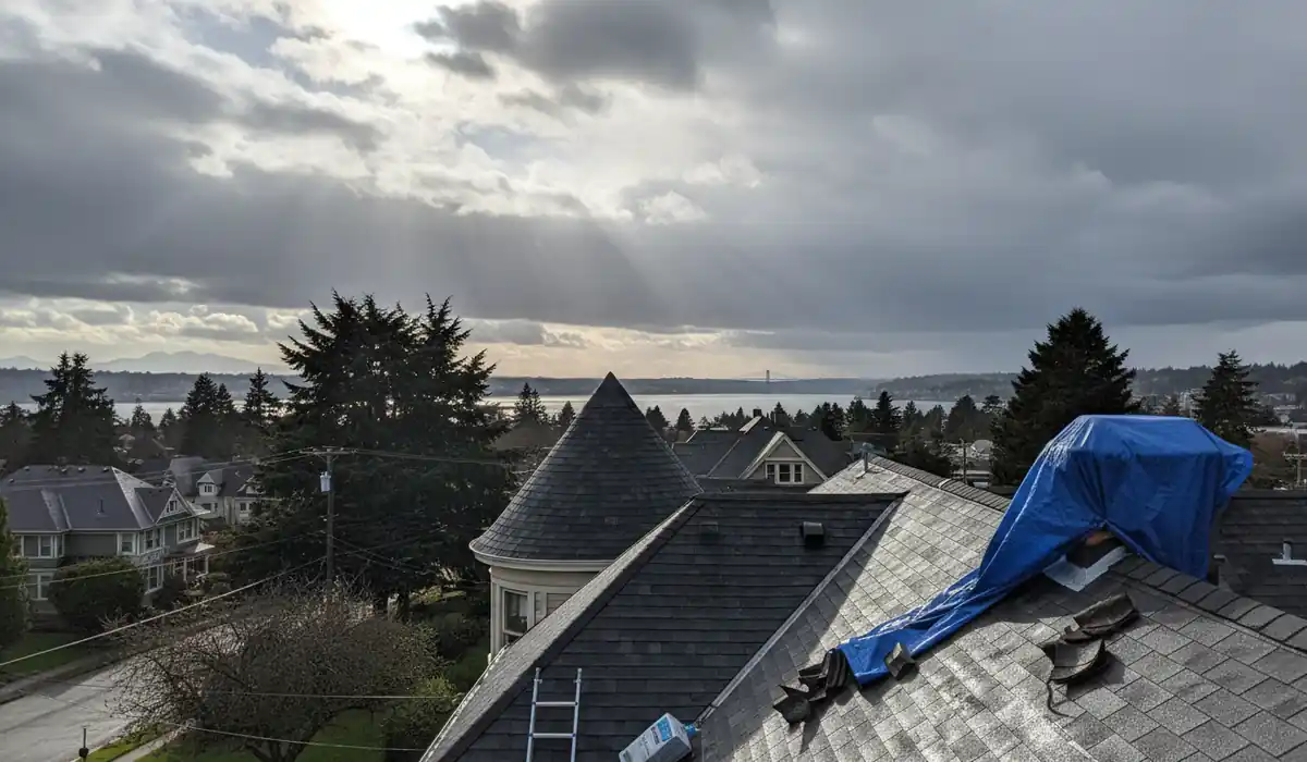 Does Homeowners Insurance Cover Wind Damage to a Roof in Washington?